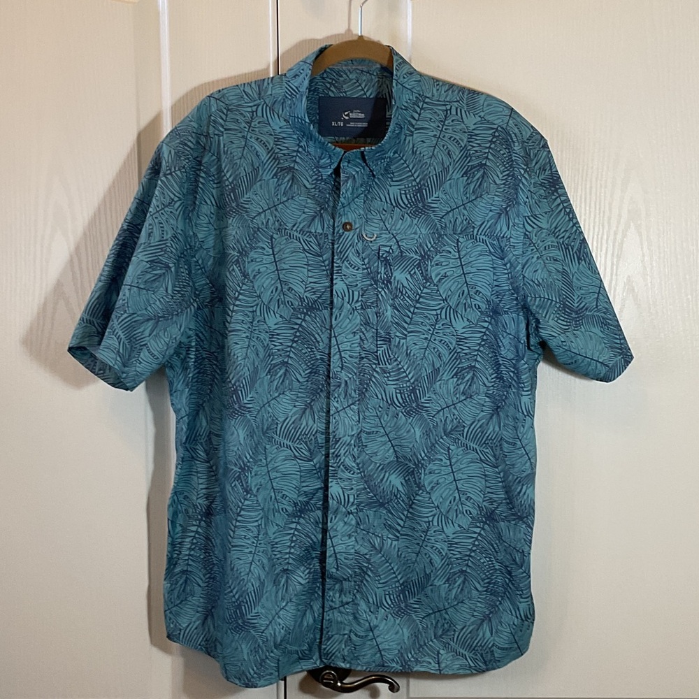 World Wide Sportsman Tropical Print Casual Short Sleeve Shirt